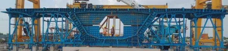 Moulds for an 8-lane expressway, Kota